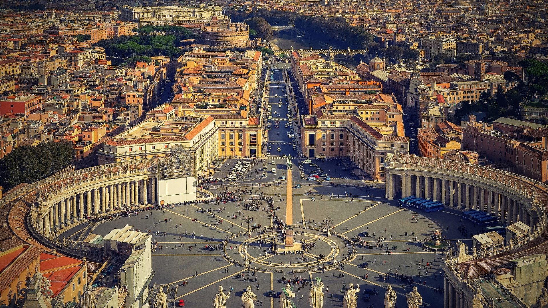 Plaza de San Pedro, en Roma Italia